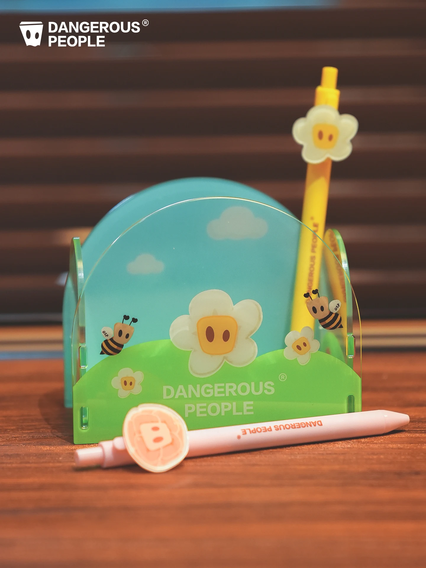 Акриловый мультяшный наклеенный ящик для хранения опасных людей Xue ZhiHuan DSP для ежедневного использования, органайзер для домашнего офиса, держатель для ручек, маленькая коробка
Акриловый мультяшный наклеенный ящик для хранения опасных людей Xue ZhiHuan DSP для ежедневного использования, органайзер для домашнего офиса, держатель для ручек, маленькая коробка