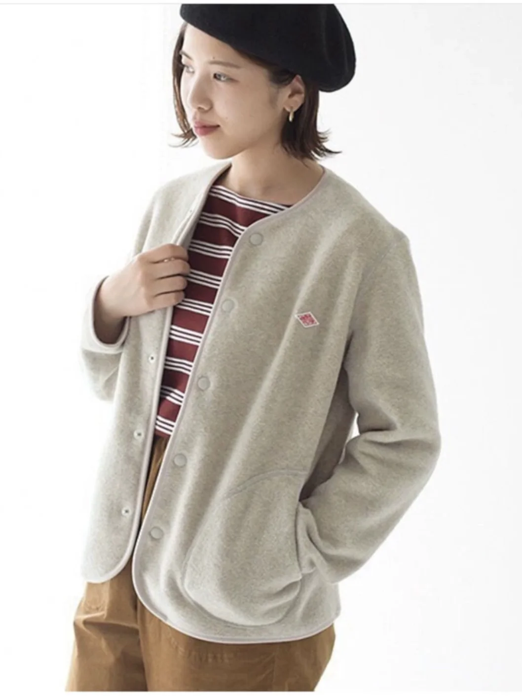 Cotton Warmth Short Jacket Loose Comfortable Soft Japanese Style Women's Outerwear round Neck Button Closure Long Sleeve Coat
Cotton Warmth Short Jacket Loose Comfortable Soft Japanese Style Women's Outerwear round Neck Button Closure Long Sleeve Coat