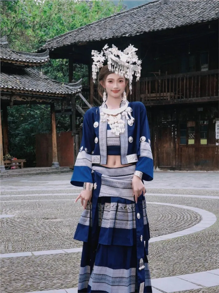 Batik exotic costumes art travel photography ethnic style dance performance
Batik exotic costumes art travel photography ethnic style dance performance