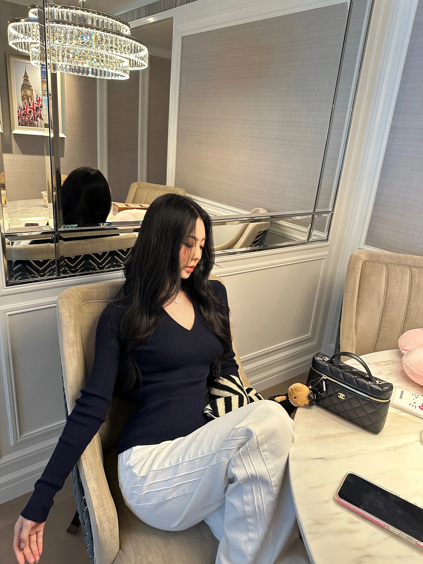 Черный вязаный свитер Bla Cherry для женщин, облегающий, с V-образным вырезом, длинными рукавами, для ношения под одеждой, премиум-класса, модный базовый топ
Черный вязаный свитер Bla Cherry для женщин, облегающий, с V-образным вырезом, длинными рукавами, для ношения под одеждой, премиум-класса, модный базовый топ