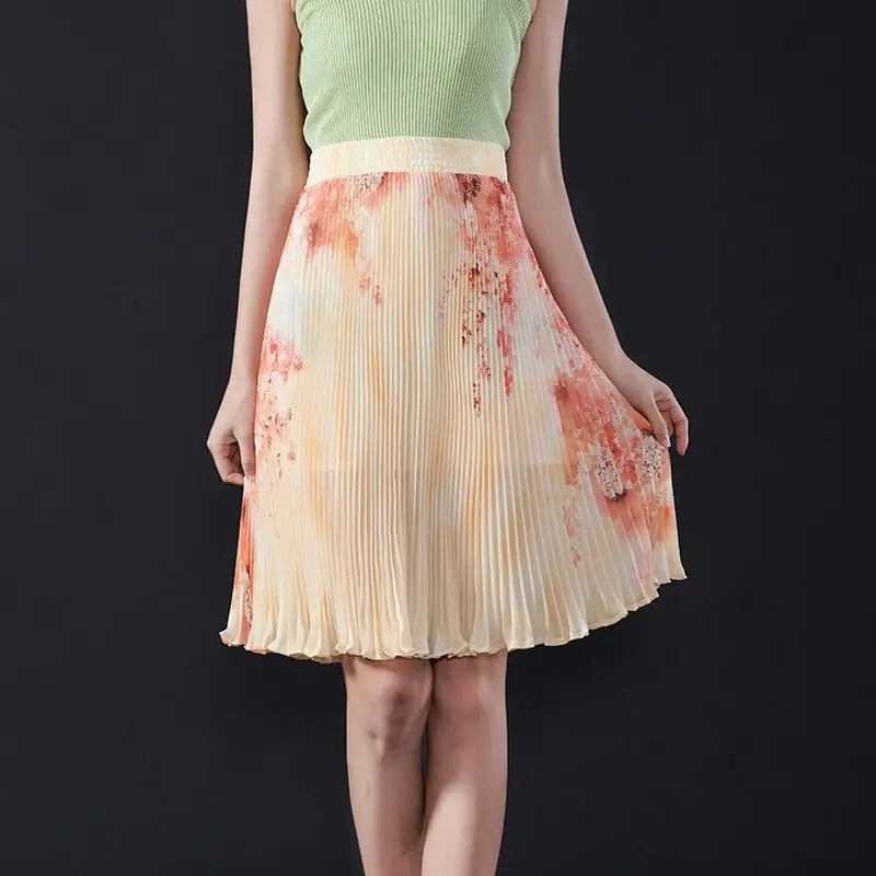 2024 Summer New Korean Style Elegant Print Pleated Women's Elastic Waist Fashion Sweet Short Slim Fit High Waist A-line Skirts
2024 Summer New Korean Style Elegant Print Pleated Women's Elastic Waist Fashion Sweet Short Slim Fit High Waist A-line Skirts
