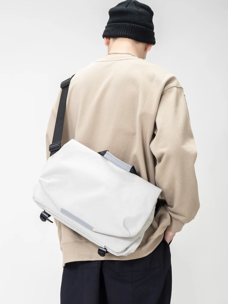 ABOYS Men's Large Capacity Slant Crossbody Computer Bag Single Shoulder Handbag Photography DSLR Bag Casual Style Oxford Cloth
ABOYS Men's Large Capacity Slant Crossbody Computer Bag Single Shoulder Handbag Photography DSLR Bag Casual Style Oxford Cloth