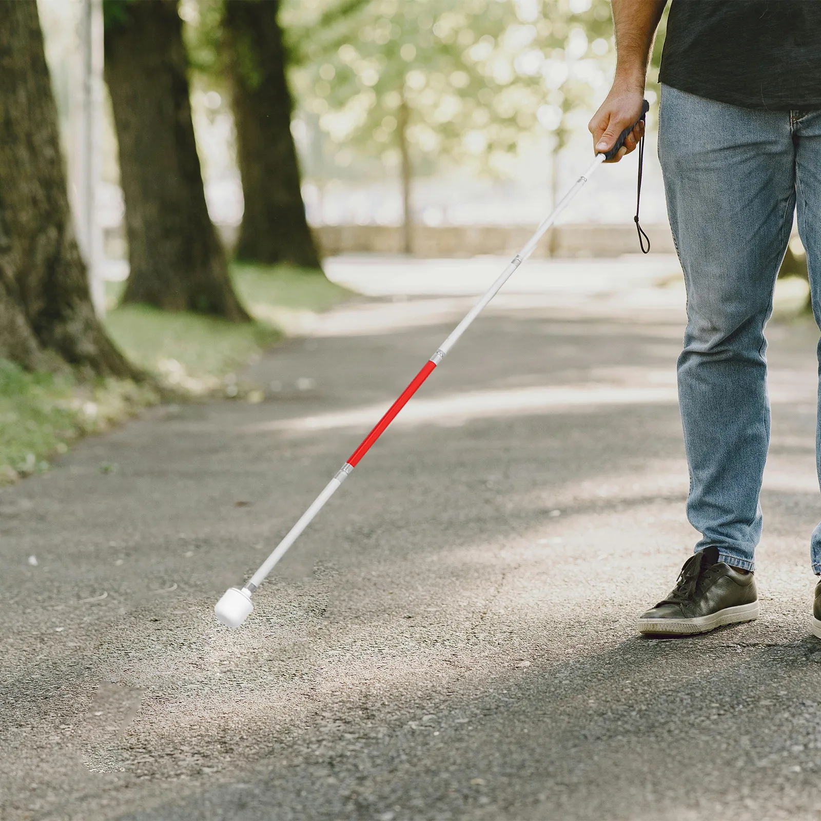 Складная трость из алюминиевого сплава для незрячих, портативная, противоскользящая, для путешествий, для пожилых людей, складная трость-костыль
Складная трость из алюминиевого сплава для незрячих, портативная, противоскользящая, для путешествий, для пожилых людей, складная трость-костыль