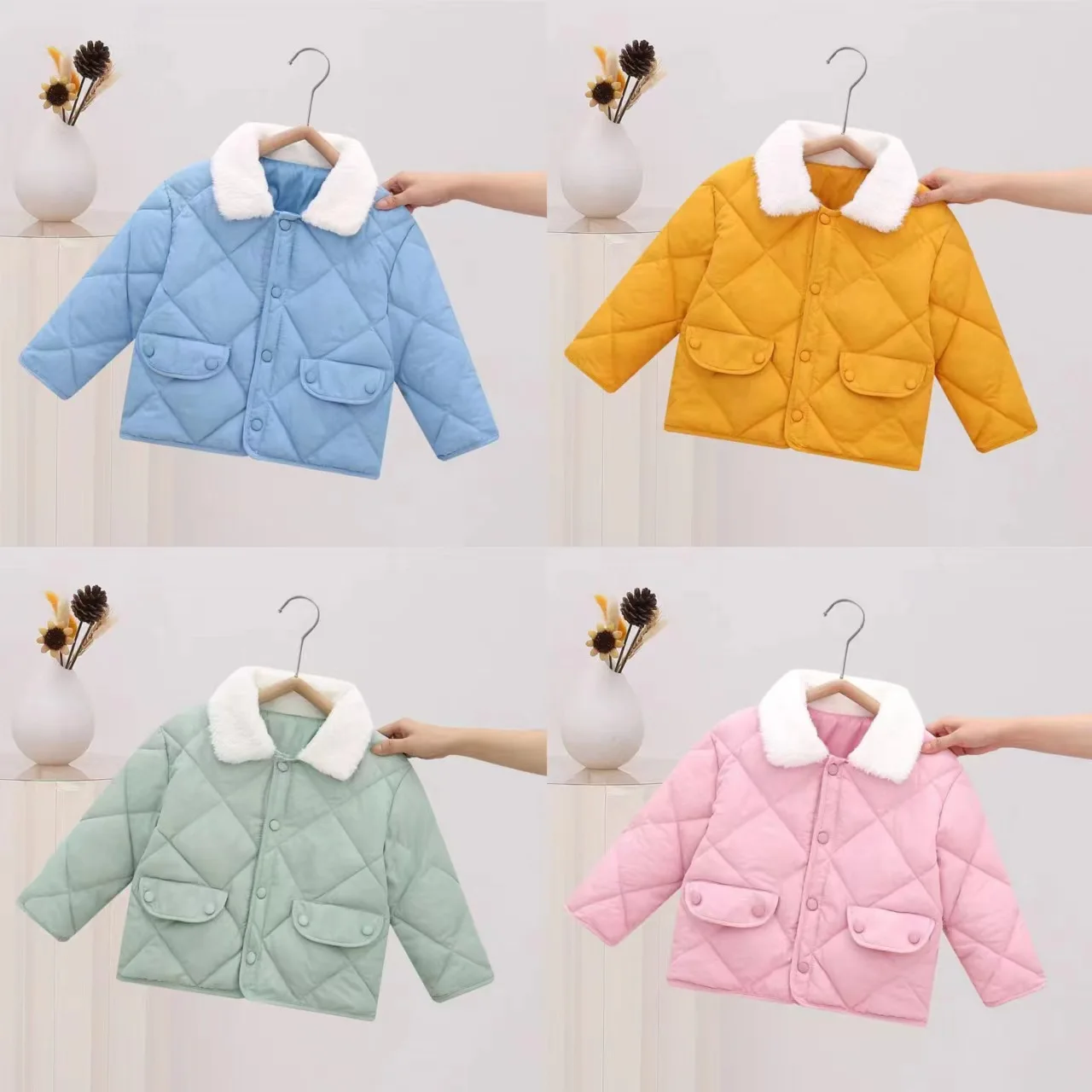 2024 New baby fur collar cotton-padded jacket for girls hooded short and fleece padded jacket for boys thick coat for 1-7 years
2024 New baby fur collar cotton-padded jacket for girls hooded short and fleece padded jacket for boys thick coat for 1-7 years