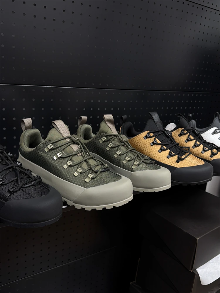Outdoor Casual Fashion Men's Hiking Shoes Breathable Moisture Wicking Autumn Pure Color Versatile Stylish Low Cut Comfortable
Outdoor Casual Fashion Men's Hiking Shoes Breathable Moisture Wicking Autumn Pure Color Versatile Stylish Low Cut Comfortable