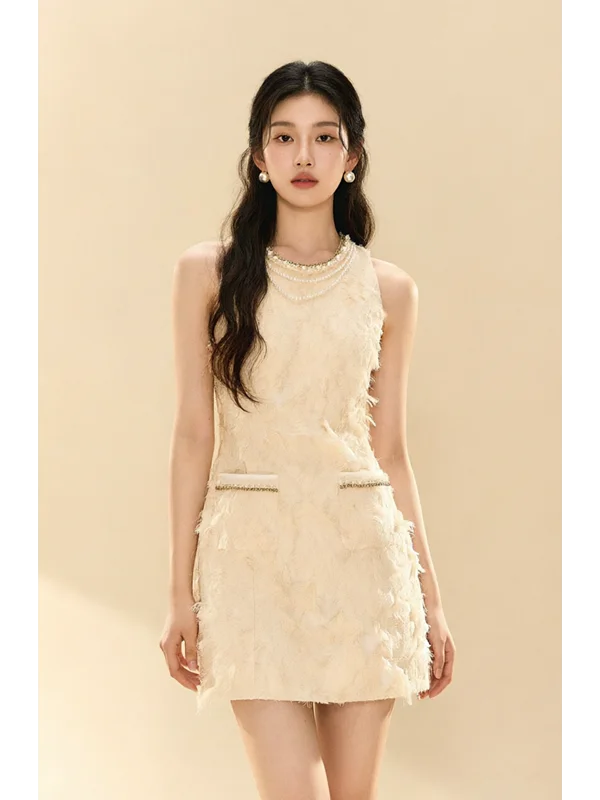 Elegant Heavy Work Princess Style Dress with Pearl Chain And Feather Slimming Sleeveless Vest A-Line Skirt Formal Dress
Elegant Heavy Work Princess Style Dress with Pearl Chain And Feather Slimming Sleeveless Vest A-Line Skirt Formal Dress