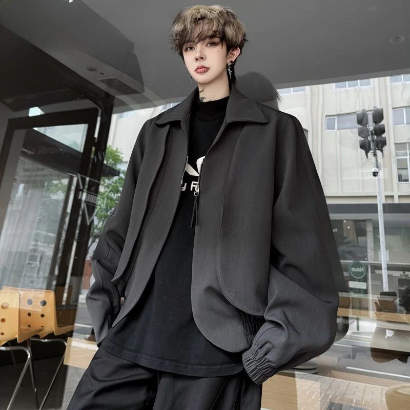 Куртка с подплечниками и изогнутым подолом, стильный молодежный повседневный дизайн, из полиэфирного волокна, на молнии, без капюшона.
Куртка с подплечниками и изогнутым подолом, стильный молодежный повседневный дизайн, из полиэфирного волокна, на молнии, без капюшона.