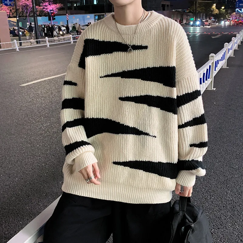Sweaters Men High Street Slouchy Striped Spring Autumn O-neck Contrast Color American Style Couple Retro Nostalgic Pullovers
Sweaters Men High Street Slouchy Striped Spring Autumn O-neck Contrast Color American Style Couple Retro Nostalgic Pullovers