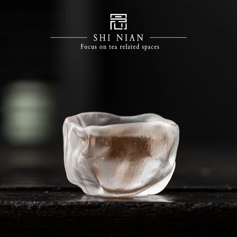 Chinese Style Glass Tea Cup Master Cup Single Cup Gongfu Tea Glass Small Tea Cup for Drinking Tea Handmade Vintage
Chinese Style Glass Tea Cup Master Cup Single Cup Gongfu Tea Glass Small Tea Cup for Drinking Tea Handmade Vintage