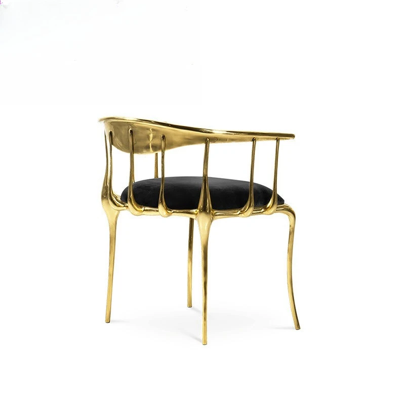 Light luxury style restaurant soft bag comfortable dining chair metal low-key luxury dining chair
Light luxury style restaurant soft bag comfortable dining chair metal low-key luxury dining chair