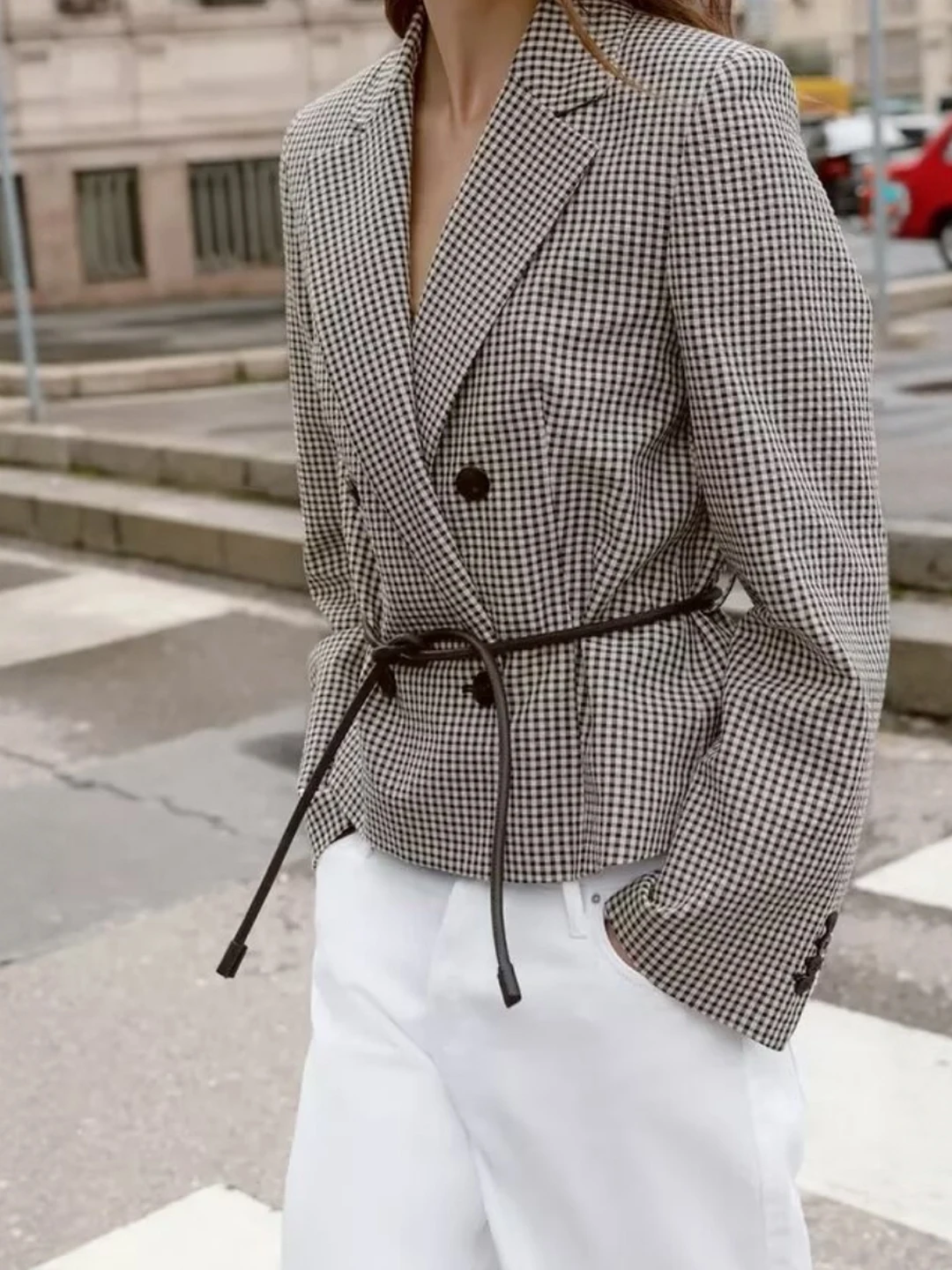 Casual Cheered Suit Jaet with Belt for Women Spring 2026 Loose Fit Long Sve Double Breasted Regular Length
Casual Cheered Suit Jaet with Belt for Women Spring 2026 Loose Fit Long Sve Double Breasted Regular Length