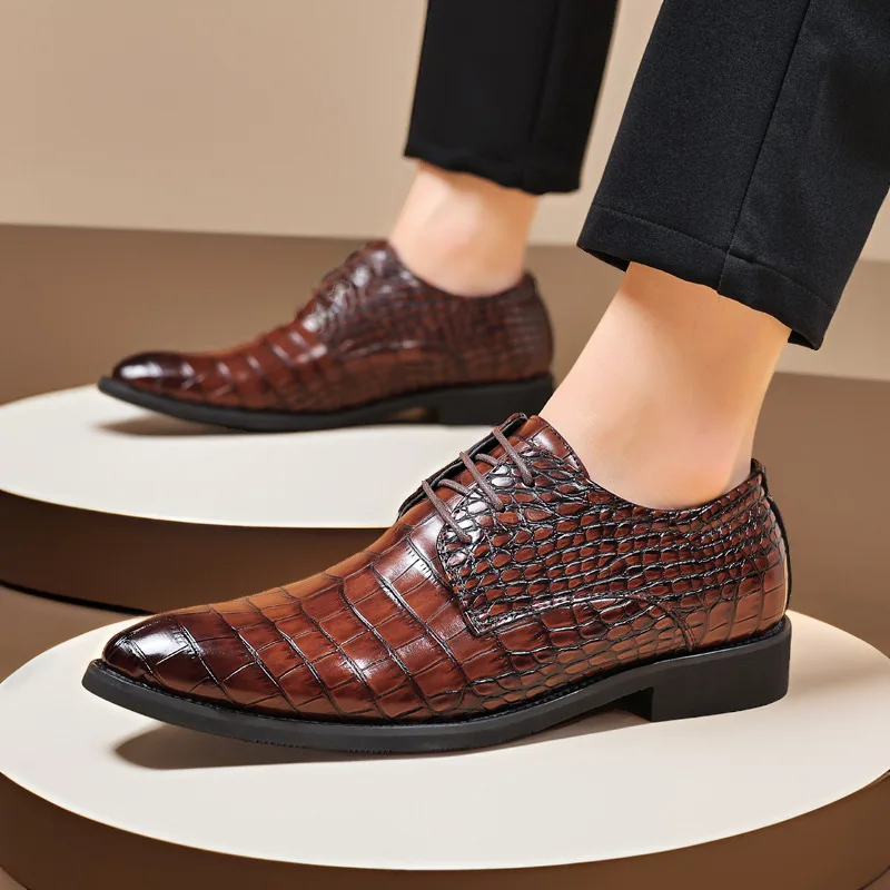 2026 New Mens Embossed Leather Dress Shoes Pointed Toe Lace Up Oxfords Formal Business Office Wedding Party Wear Comforta
2026 New Mens Embossed Leather Dress Shoes Pointed Toe Lace Up Oxfords Formal Business Office Wedding Party Wear Comforta