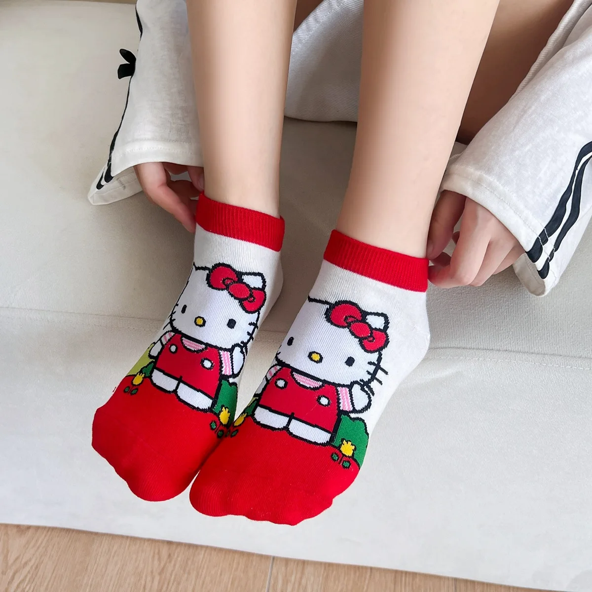 5/10pcs For Kuromi Socks Pochacco Kawaii Cartoon Summer New Anime Fashionable Soft Sweat-Absorbing and Breathable Cotton
5/10pcs For Kuromi Socks Pochacco Kawaii Cartoon Summer New Anime Fashionable Soft Sweat-Absorbing and Breathable Cotton
