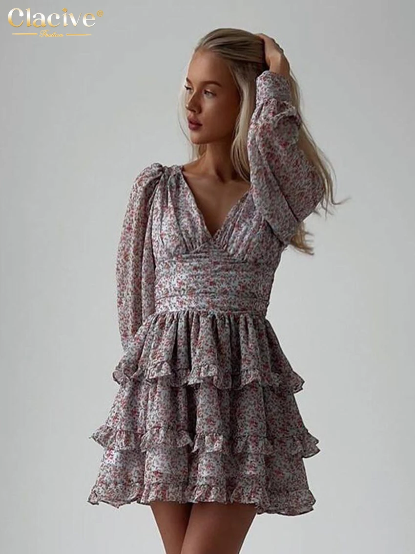 Clacive Fashion Loose Print Women's Dress 2025 Vintage V-Neck Long Sleeve Mini Dresses Elegant Classic Pleated Female Dress
Clacive Fashion Loose Print Women's Dress 2025 Vintage V-Neck Long Sleeve Mini Dresses Elegant Classic Pleated Female Dress