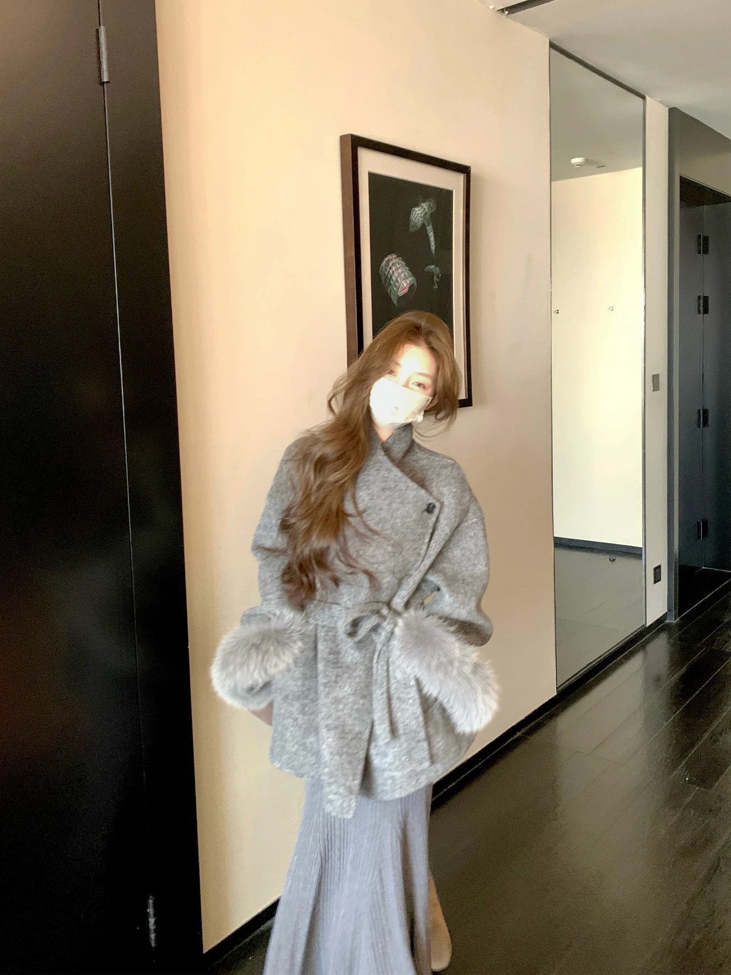Winter Woolen Coat Fur Medium Length Korean Style Women's Warmth Fashion Outerwear Daily Use Long Sleeve Open Front
Winter Woolen Coat Fur Medium Length Korean Style Women's Warmth Fashion Outerwear Daily Use Long Sleeve Open Front