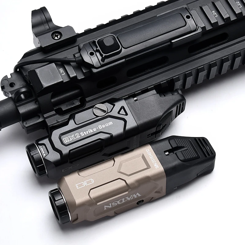 WADSN RX2 Tactical 1000 Lumens Flashlight White LED Strobe Light Airsoft Hunting Pistol Gun Lamp Fit 20mm Picatinny Rail
WADSN RX2 Tactical 1000 Lumens Flashlight White LED Strobe Light Airsoft Hunting Pistol Gun Lamp Fit 20mm Picatinny Rail