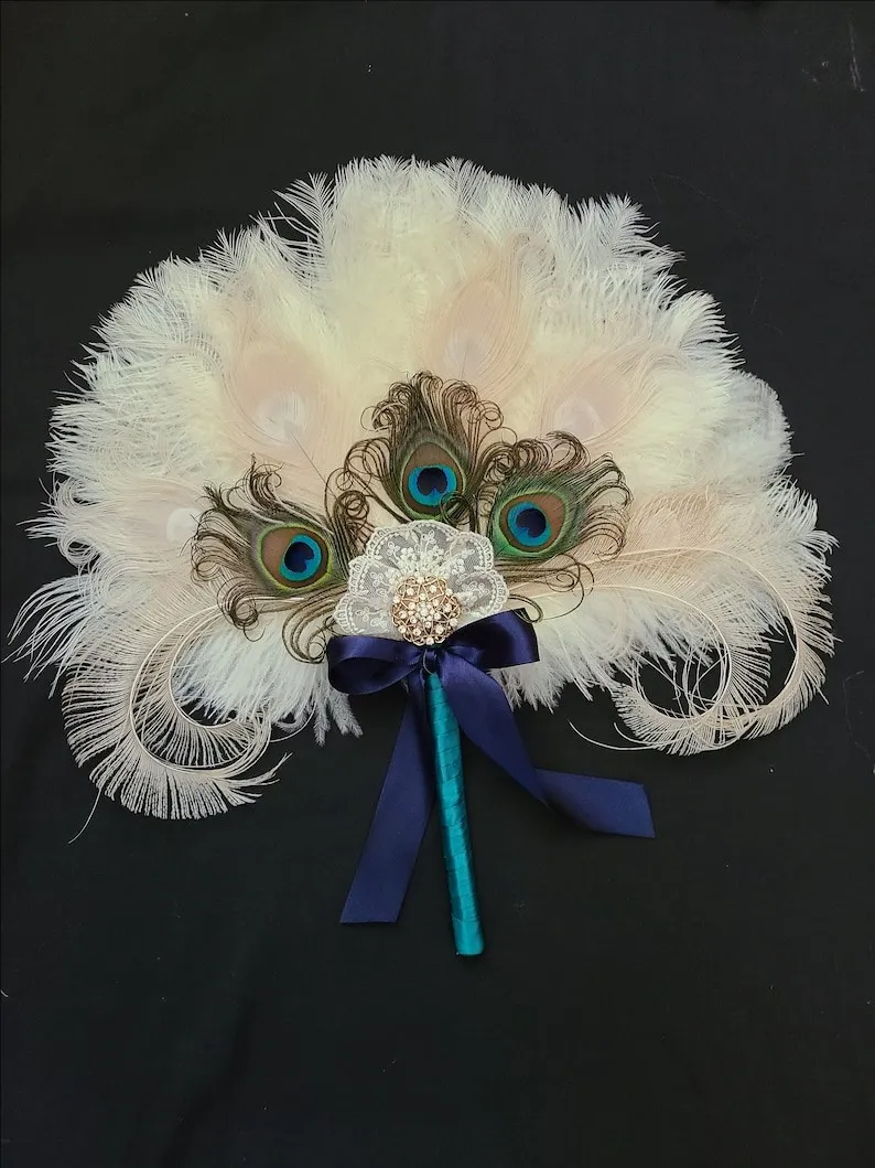 PEORCHID Ostrich Big Alternative Feather Bridal Brooch Bouquet Fan Ivory Quinceañera Ramo Gatsby Bridal Fan 1920s Wedding Items
PEORCHID Ostrich Big Alternative Feather Bridal Brooch Bouquet Fan Ivory Quinceañera Ramo Gatsby Bridal Fan 1920s Wedding Items
