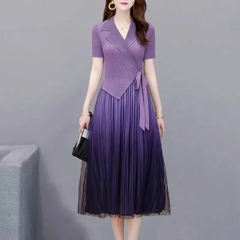 Suit Collar Dress for Women Summer 2024 New Loose and Fashionable Dhort Dleeved Gradient Long Mesh Slimming Pleated Magic Skirt
Suit Collar Dress for Women Summer 2024 New Loose and Fashionable Dhort Dleeved Gradient Long Mesh Slimming Pleated Magic Skirt