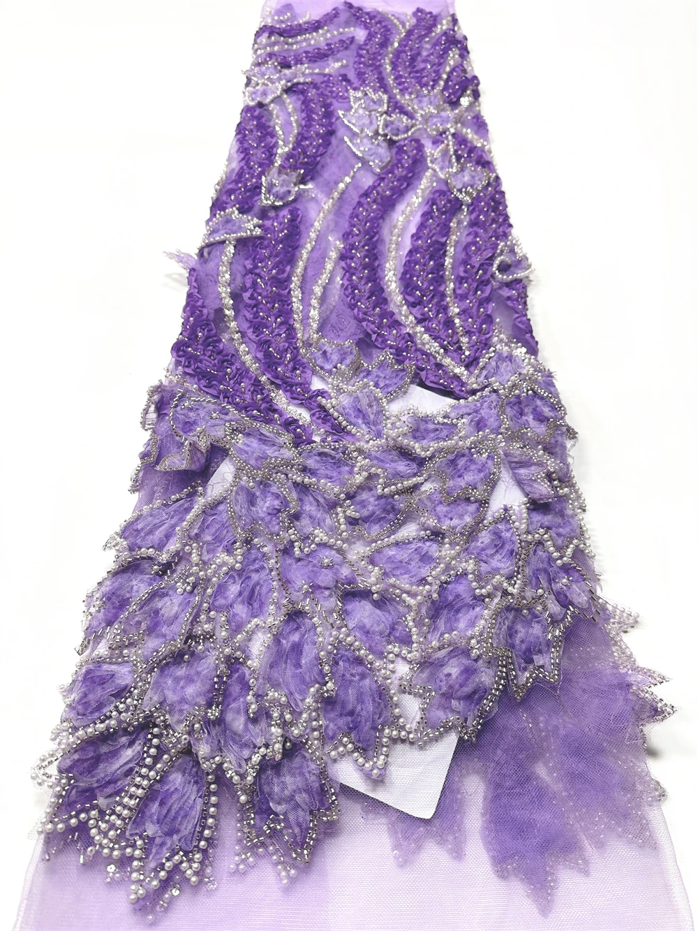 2 Yards African Beaded Lace Fabric 3D Embroidery Sequins Luxurious French Style High-Quality for Dress Sewing Nigerian Fashion
2 Yards African Beaded Lace Fabric 3D Embroidery Sequins Luxurious French Style High-Quality for Dress Sewing Nigerian Fashion