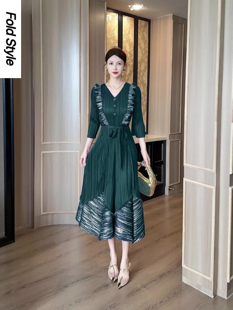 Африканское бронзовое плиссированное свободное платье Miyake с v-образным вырезом 2022, женственное элегантное темпераментное тонкое платье среднего и длинного размера
Африканское бронзовое плиссированное свободное платье Miyake с v-образным вырезом 2022, женственное элегантное темпераментное тонкое платье среднего и длинного размера