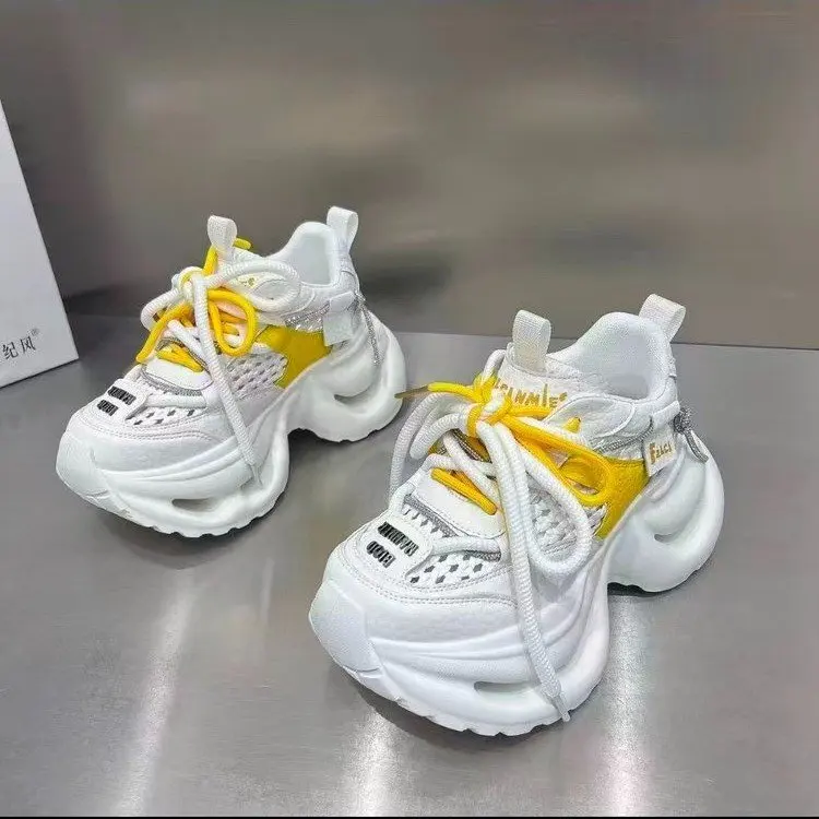 Summer Breathable Mesh Thick-soled Dad Sneakers for Women 2026 New High-rise Lace-up Casual Sports Shoes for Street Style
Summer Breathable Mesh Thick-soled Dad Sneakers for Women 2026 New High-rise Lace-up Casual Sports Shoes for Street Style