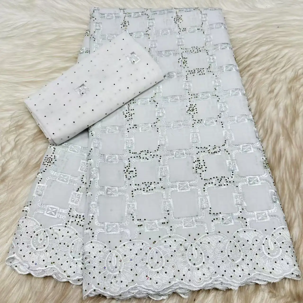 New Style White Cotton Nigeria Lace Fabric With Scarf 2026 High Quality Stones African Swiss Voile Lace Fabric For Dress LYC2628
New Style White Cotton Nigeria Lace Fabric With Scarf 2026 High Quality Stones African Swiss Voile Lace Fabric For Dress LYC2628