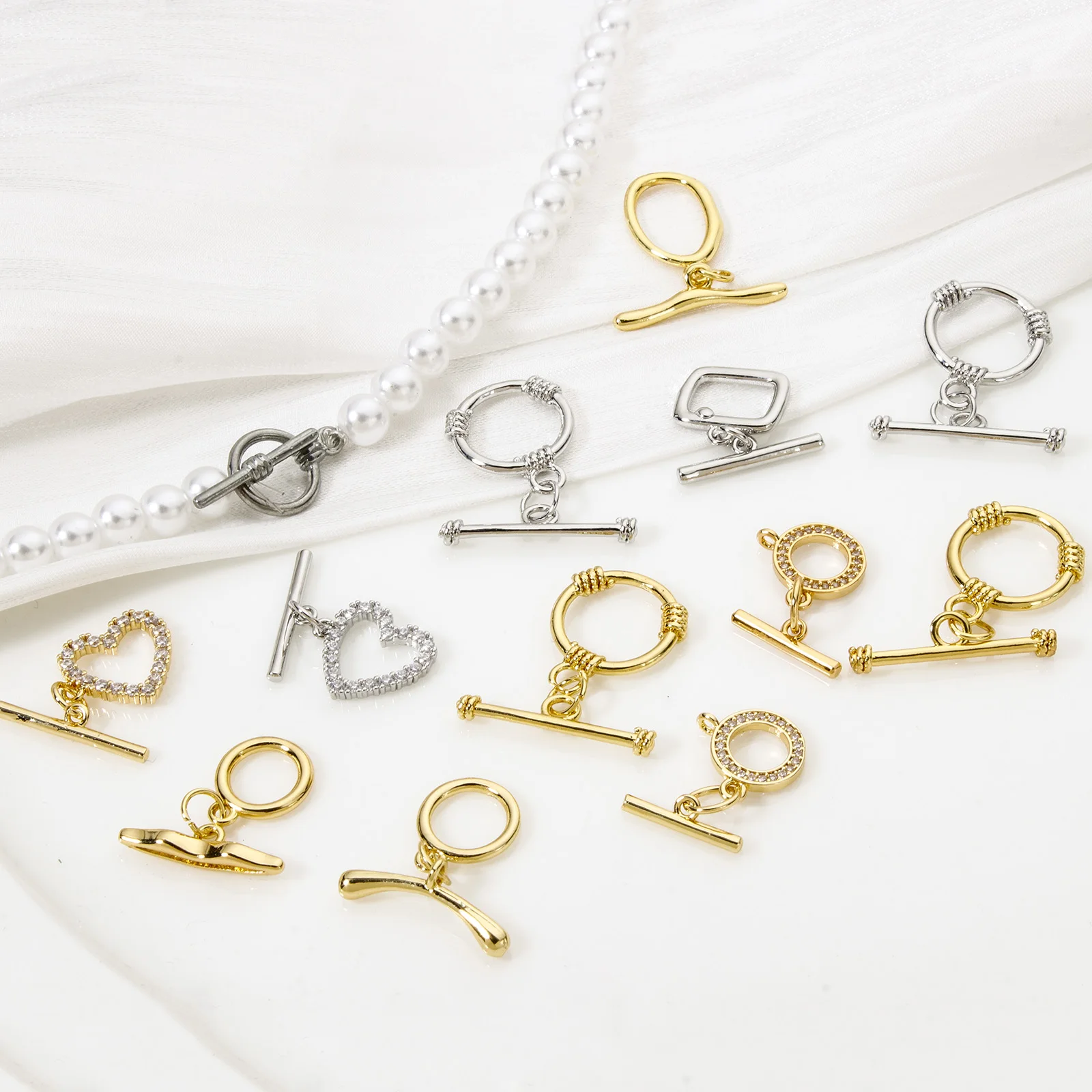 2/4/8 Sets OT Brass Toggle Clasps Round Heart Jewelry Clasp Connector For Necklace Bracelet Making Accessories DIY Fittings
2/4/8 Sets OT Brass Toggle Clasps Round Heart Jewelry Clasp Connector For Necklace Bracelet Making Accessories DIY Fittings
