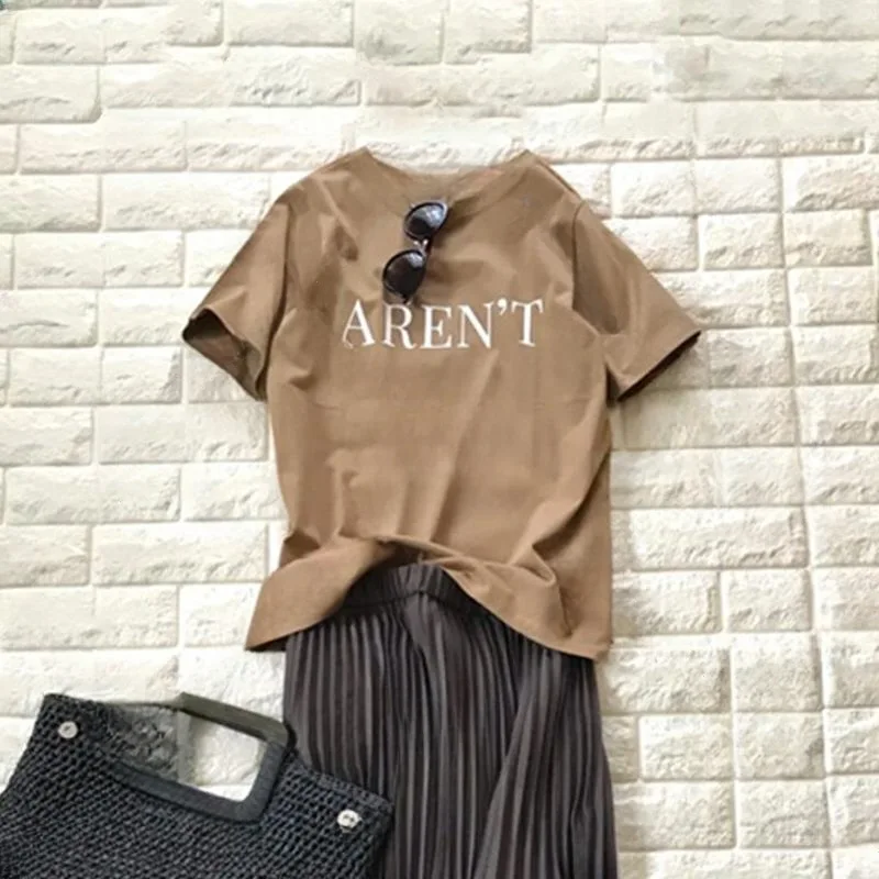 2025 Summer New Printed Round Neck Short Sleeved T-shirt Pleated Skirt Two-piece Set
2025 Summer New Printed Round Neck Short Sleeved T-shirt Pleated Skirt Two-piece Set