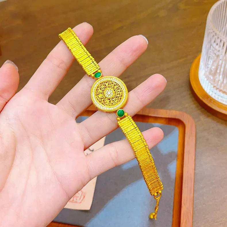 Luxury 24K real gold diamond-set eight treasure compass watch bracelet au9999 gold niche fashion luxury watch bracelet women
Luxury 24K real gold diamond-set eight treasure compass watch bracelet au9999 gold niche fashion luxury watch bracelet women