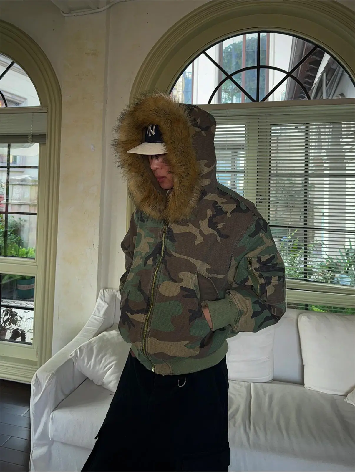 Thiened Camouflage Cotton Jaet Men's Winter Double-sided Wear Faux Rabbit Fur Collar Hooded Warm Long Sve Zipper Coat
Thiened Camouflage Cotton Jaet Men's Winter Double-sided Wear Faux Rabbit Fur Collar Hooded Warm Long Sve Zipper Coat