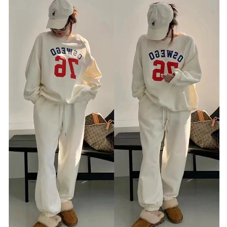 Slim Fit Sportswear Set for Women Spring Autumn Winter New Style Small Size Illusion Casual Fleece Letter Sweatshirt Two Piec...
Slim Fit Sportswear Set for Women Spring Autumn Winter New Style Small Size Illusion Casual Fleece Letter Sweatshirt Two Piec...