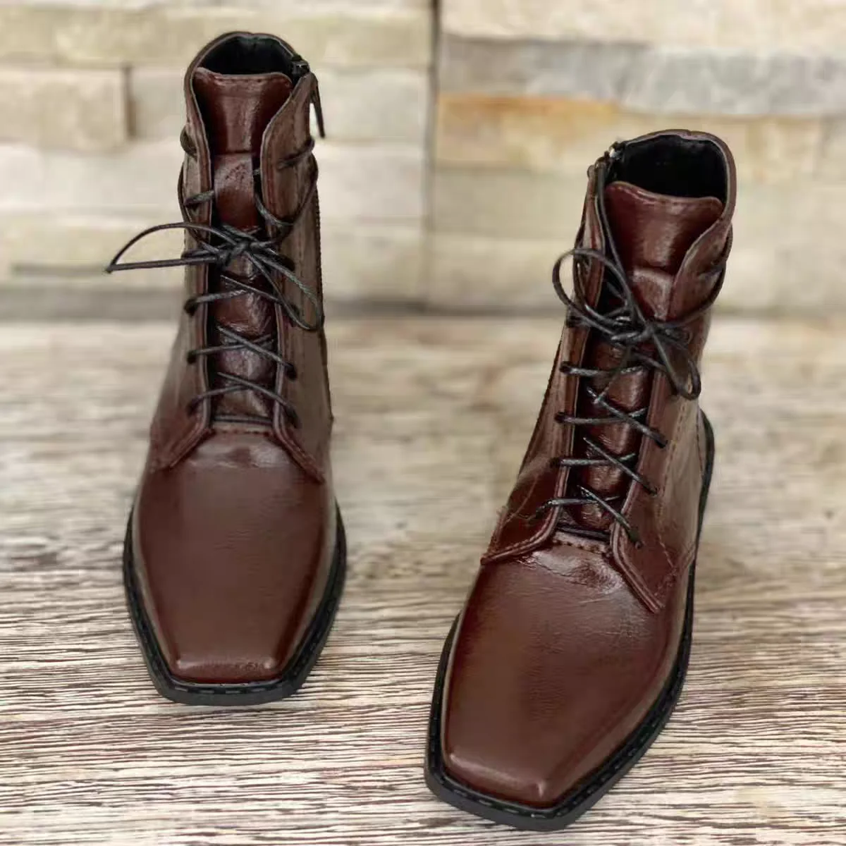 BJD doll shoes suitable for 4/3/73 uncle size new style with heel square toe boots, black, red, brown, white, 3 colors
BJD doll shoes suitable for 4/3/73 uncle size new style with heel square toe boots, black, red, brown, white, 3 colors