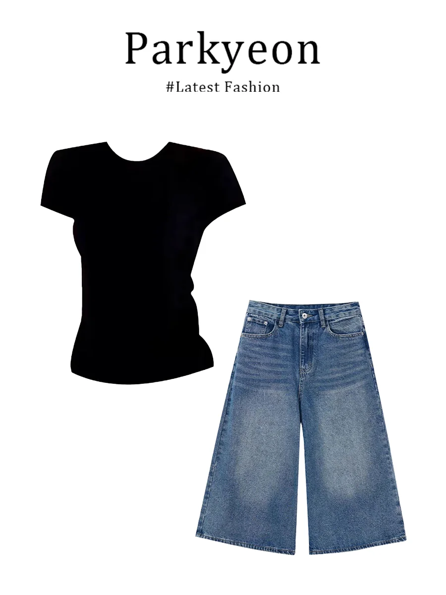 Parkyeon Summer Casual Style Slim Fit Short Sleeve T-Shirt And Jeans Set Fashionable Versatile Outfit for Women in Their 20s
Parkyeon Summer Casual Style Slim Fit Short Sleeve T-Shirt And Jeans Set Fashionable Versatile Outfit for Women in Their 20s