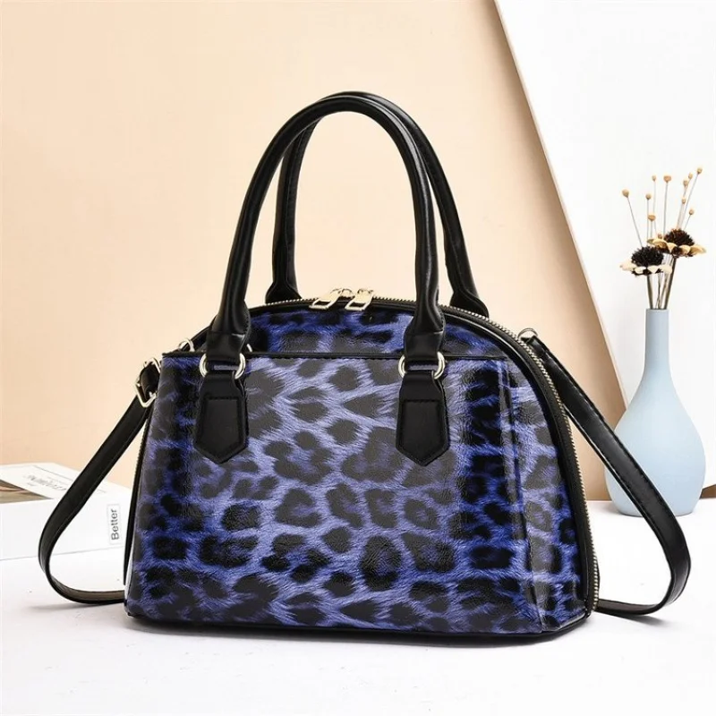 Elegant Vintage Clutch Purse Bag With Designer Paris Fashion Trendy Appeal And Letter Logo Feature
Elegant Vintage Clutch Purse Bag With Designer Paris Fashion Trendy Appeal And Letter Logo Feature