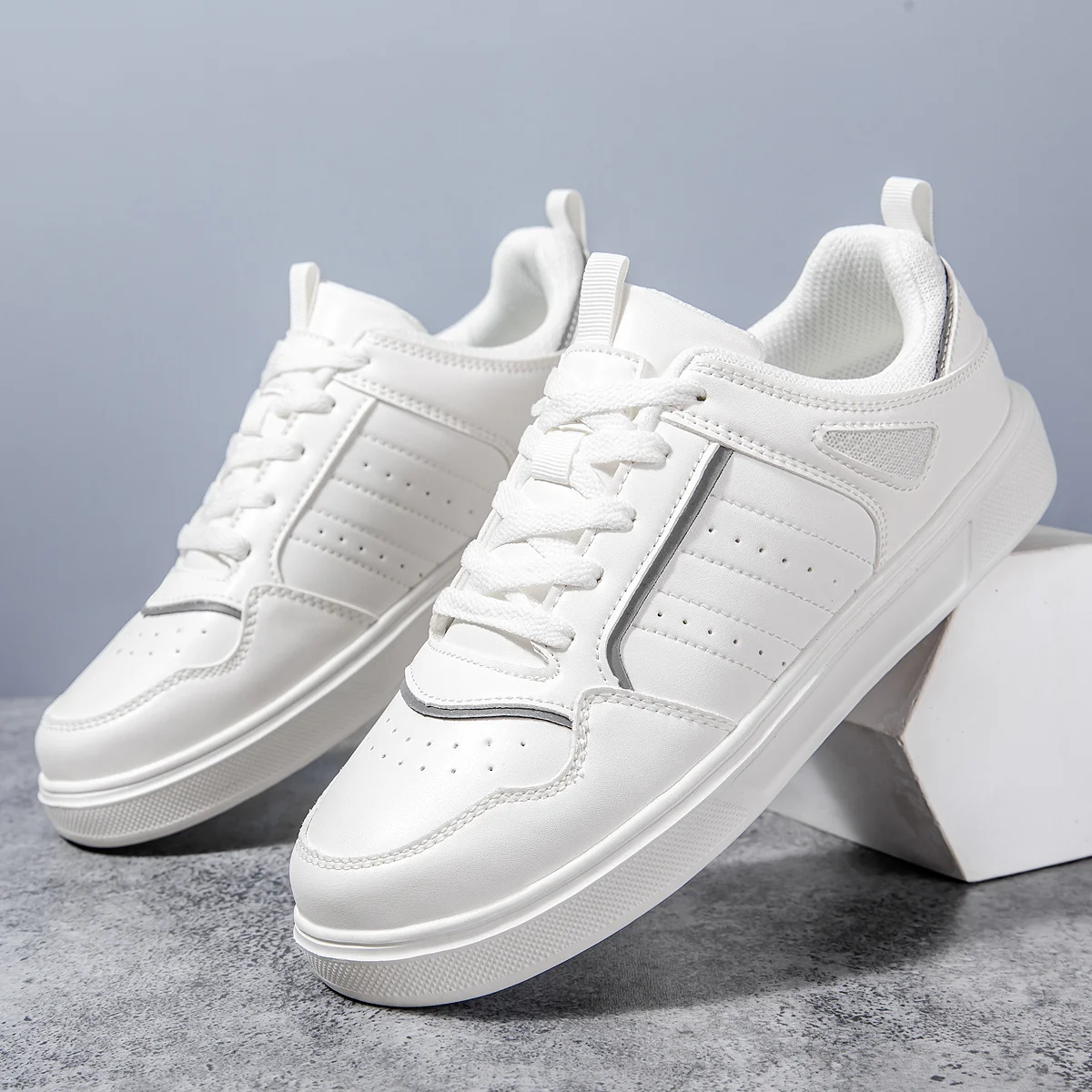 Летние уличные повседневные кроссовки на плоской подошве с номером, кроссовки, мужская обувь для мужчин 47, спортивные Hyperbeast Classic для игр
Летние уличные повседневные кроссовки на плоской подошве с номером, кроссовки, мужская обувь для мужчин 47, спортивные Hyperbeast Classic для игр