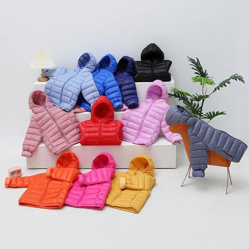 Легкий пуховик для детей от 3 до 16 лет, осенне-зимнее пальто, детская теплая хлопковая верхняя одежда с капюшоном, спортивная повседневная одежда для подростков
Легкий пуховик для детей от 3 до 16 лет, осенне-зимнее пальто, детская теплая хлопковая верхняя одежда с капюшоном, спортивная повседневная одежда для подростков