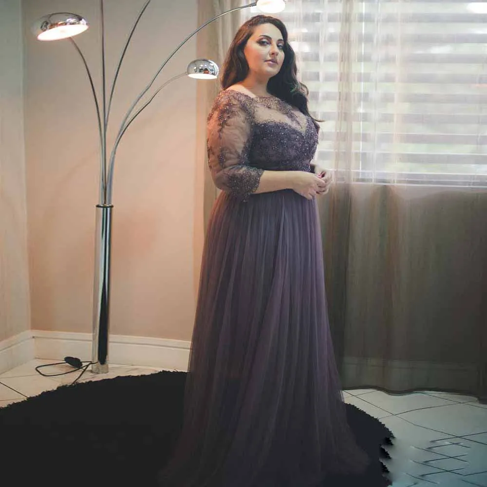 Plus Size Evening Party Gowns 2022 3/4 Sleeves Lace Applique Illusion Sexy Dress Long Mother Of The Bride
Plus Size Evening Party Gowns 2022 3/4 Sleeves Lace Applique Illusion Sexy Dress Long Mother Of The Bride