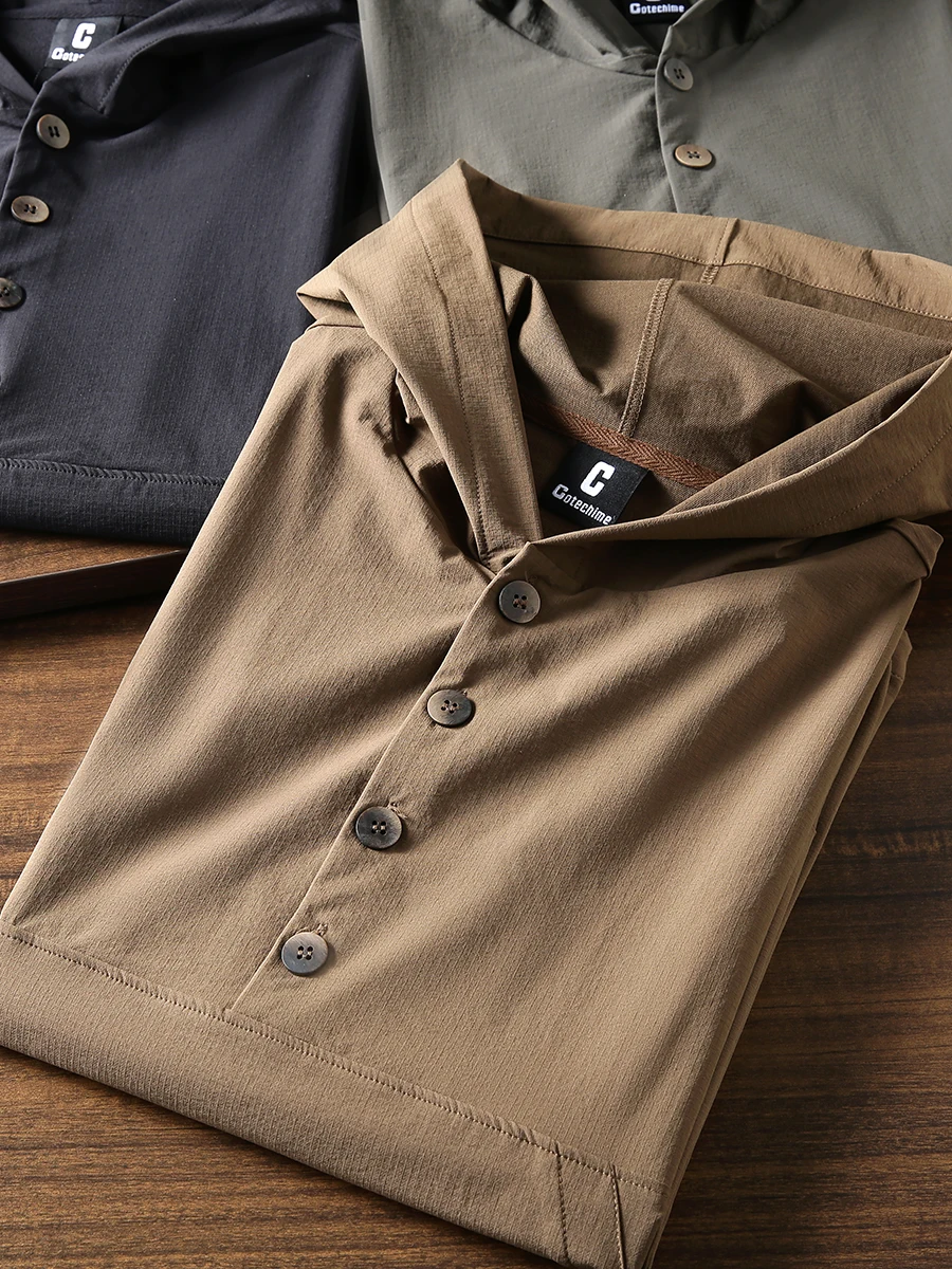 Мужская демисезонная куртка-ветровка с капюшоном, приталенного кроя, повседневная, универсальная, свободного силуэта, в городском стиле, с длинными рукавами, эластичная верхняя одежда
Мужская демисезонная куртка-ветровка с капюшоном, приталенного кроя, повседневная, универсальная, свободного силуэта, в городском стиле, с длинными рукавами, эластичная верхняя одежда