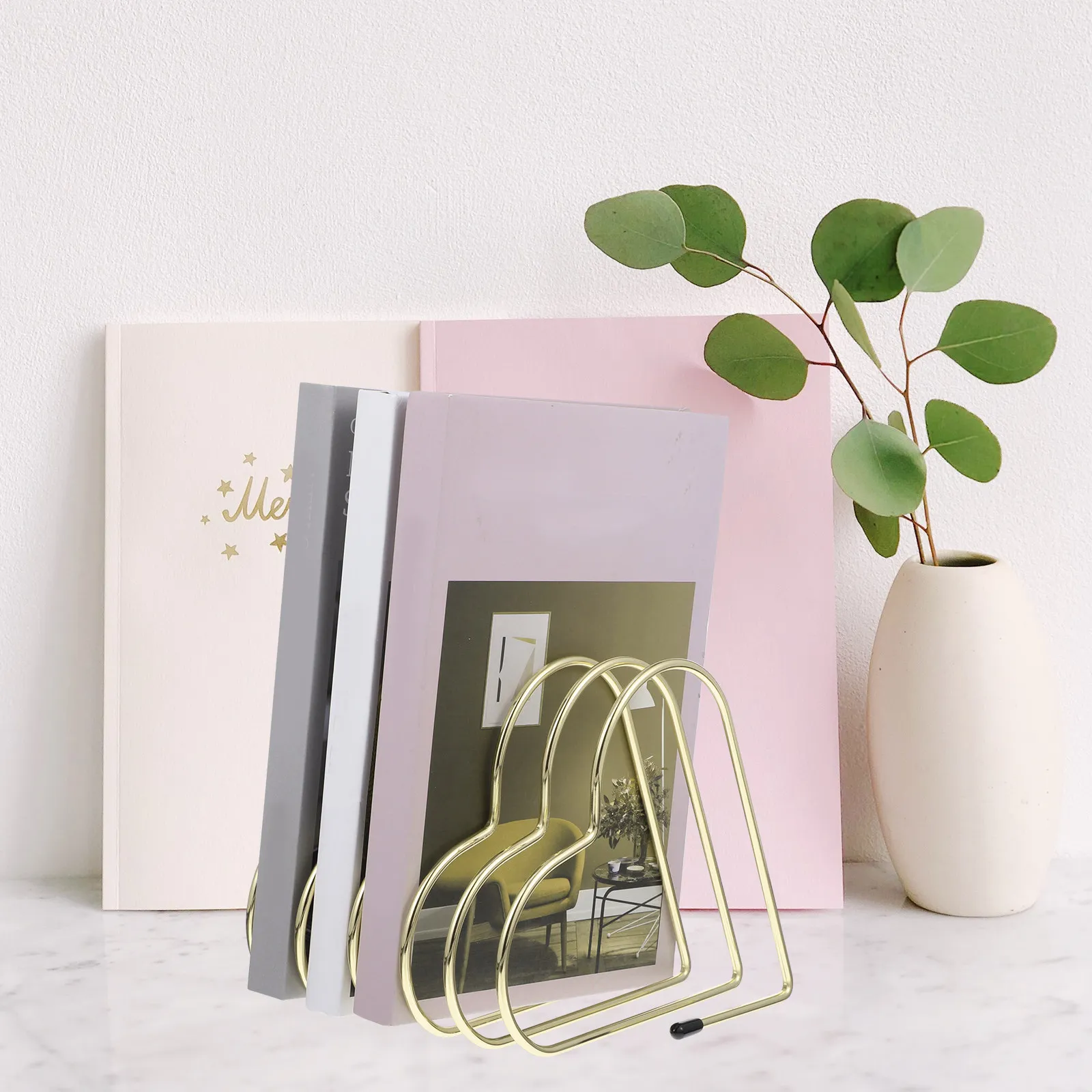 Heart-Shaped Delicate Iron Bookend Desktop Freestanding Book Organizer Household Book Holder Office Study Room Decorative
Heart-Shaped Delicate Iron Bookend Desktop Freestanding Book Organizer Household Book Holder Office Study Room Decorative