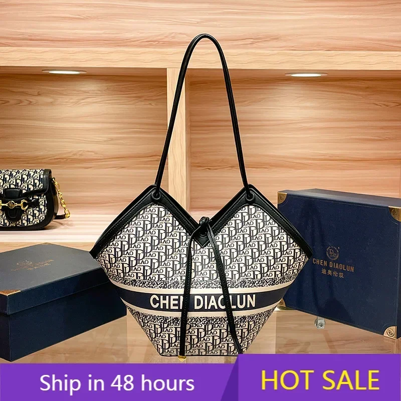 Classic Luxury Designer High Quality Brand Bags Women Men Leather Handbag Fashionable Women Crossbody Bags Shoulder Bags
Classic Luxury Designer High Quality Brand Bags Women Men Leather Handbag Fashionable Women Crossbody Bags Shoulder Bags