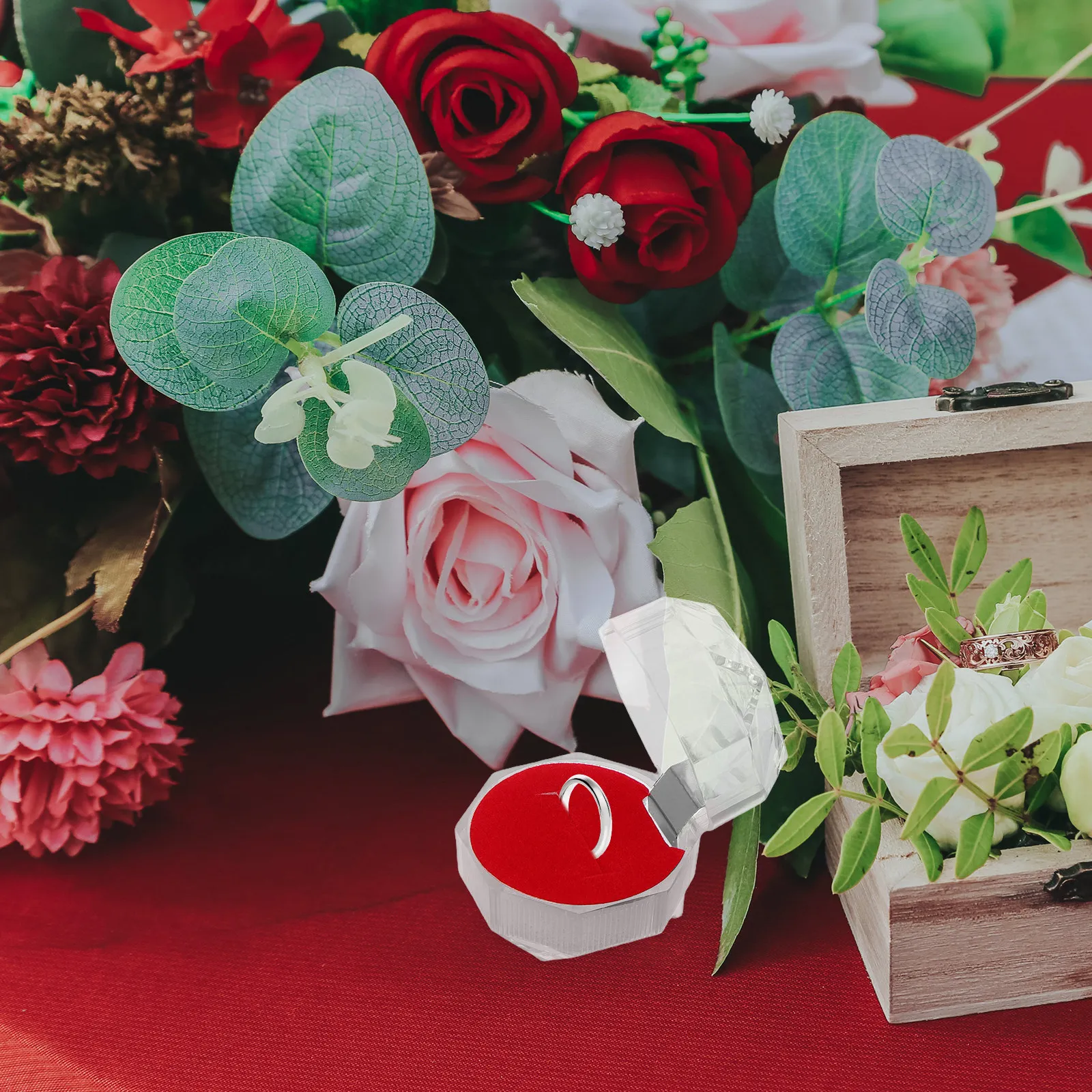 Набор из 20 премиальных прозрачных футляров для украшений с крышкой: идеально для колец, серег, значков, стабилизированных цветов, для предложения руки и сердца
Набор из 20 премиальных прозрачных футляров для украшений с крышкой: идеально для колец, серег, значков, стабилизированных цветов, для предложения руки и сердца