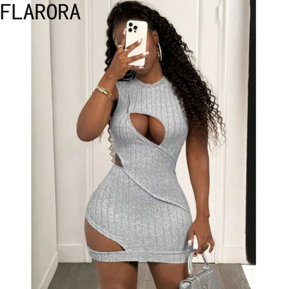 FLARORA Sexy Solid Color Hollow Out Bodycon Dress Woman Round Neck Sleeveless Slim Fit Mini Dresses New Party Clubwear Vestidos
FLARORA Sexy Solid Color Hollow Out Bodycon Dress Woman Round Neck Sleeveless Slim Fit Mini Dresses New Party Clubwear Vestidos