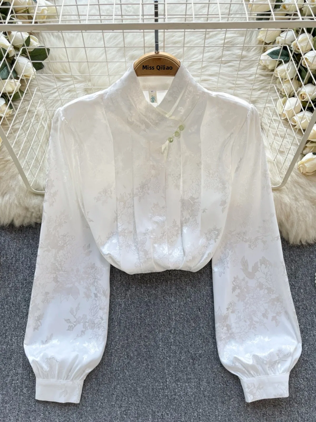 Ele New Chinese Sle Women's irt Stand Collar Pleated Slim Fit Embroidered Top Korean Version Long Sve Regular Length
Ele New Chinese Sle Women's irt Stand Collar Pleated Slim Fit Embroidered Top Korean Version Long Sve Regular Length