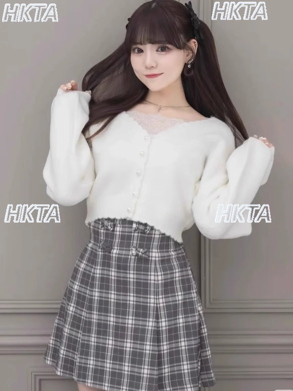 Клетчатая юбка в японском стиле с бантом, осенняя новинка, тонкие короткие юбки с высокой талией, модная универсальная мини-юбка в студенческом стиле
Клетчатая юбка в японском стиле с бантом, осенняя новинка, тонкие короткие юбки с высокой талией, модная универсальная мини-юбка в студенческом стиле