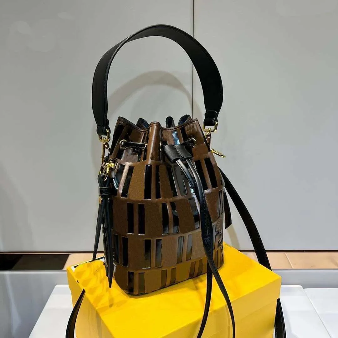 10A Designer bag Drawstring Bucket Bags Women Crossbody baguette Bags Luxury Brand Vintage Shoulder Canvas Messenger Bag Underar
10A Designer bag Drawstring Bucket Bags Women Crossbody baguette Bags Luxury Brand Vintage Shoulder Canvas Messenger Bag Underar