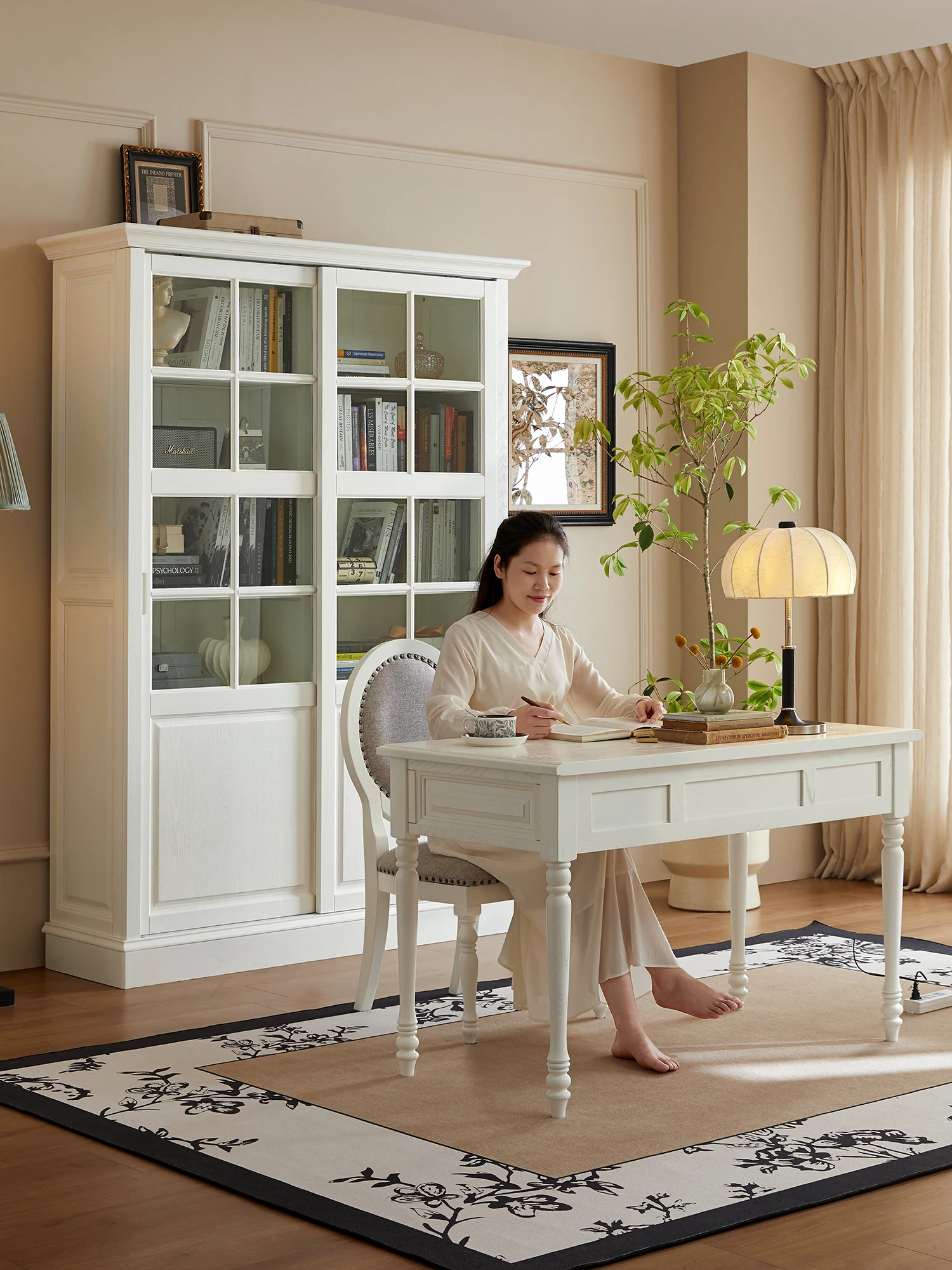 LTT American all solid wood desk writing desk computer desk with bookshelf storage
LTT American all solid wood desk writing desk computer desk with bookshelf storage