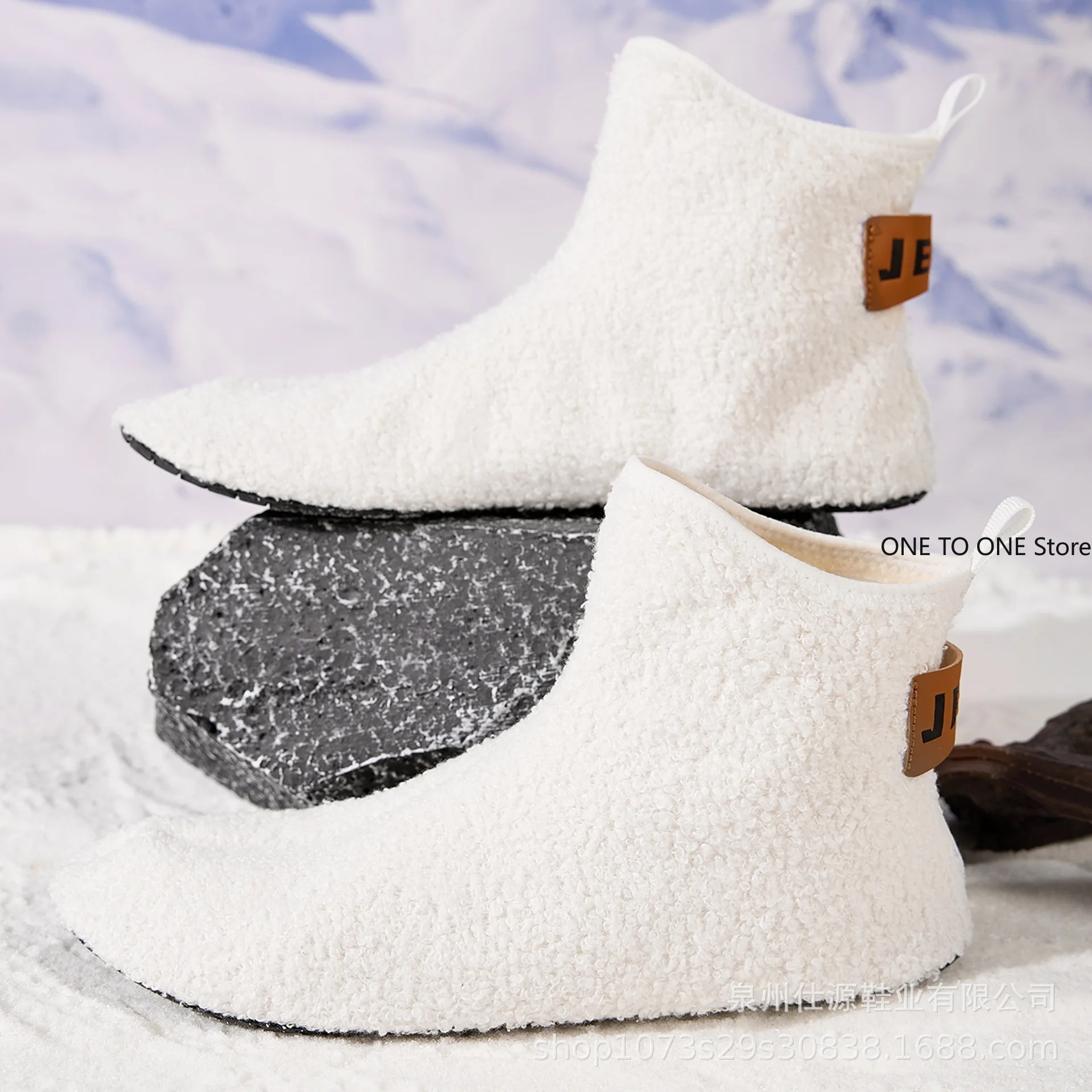 Winter Slippers Women's Couple Slippers Non-slip Warm Women and Men Slipper Indoor Soft Shoes Comfortable Flat Home Cotton Shoes
Winter Slippers Women's Couple Slippers Non-slip Warm Women and Men Slipper Indoor Soft Shoes Comfortable Flat Home Cotton Shoes