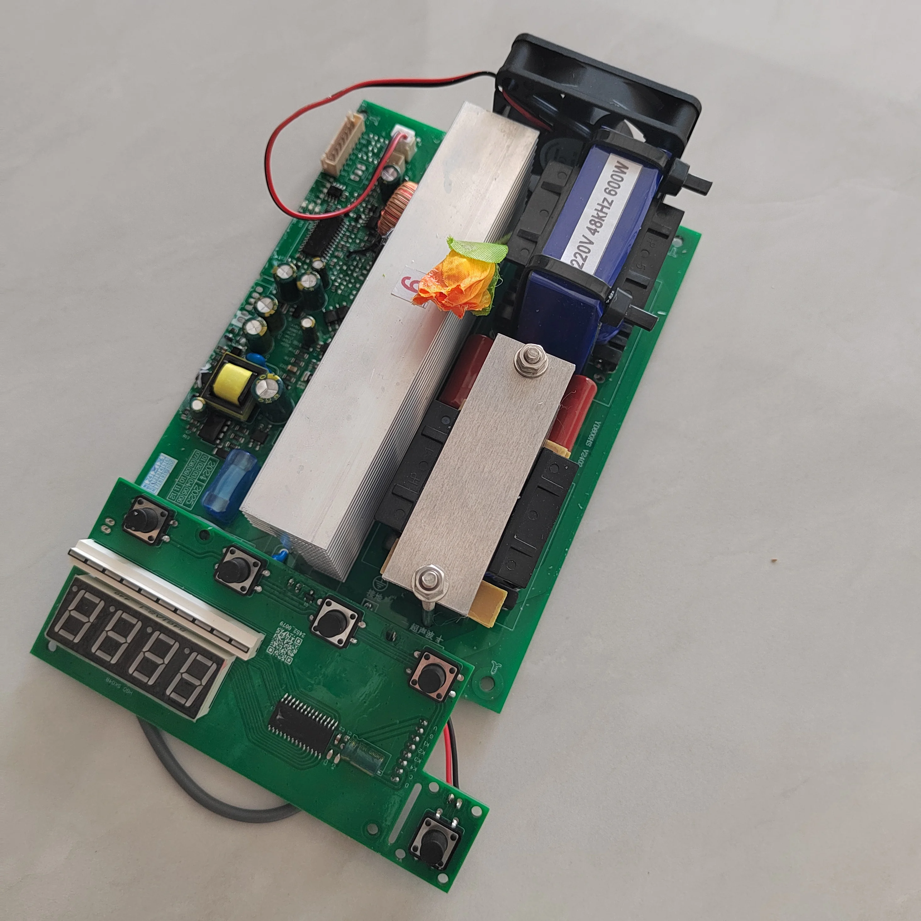 28KHZ 800W Ultrasonic Cleaner PCB Circuit Board With Display Board Timer and Power Adjust
28KHZ 800W Ultrasonic Cleaner PCB Circuit Board With Display Board Timer and Power Adjust