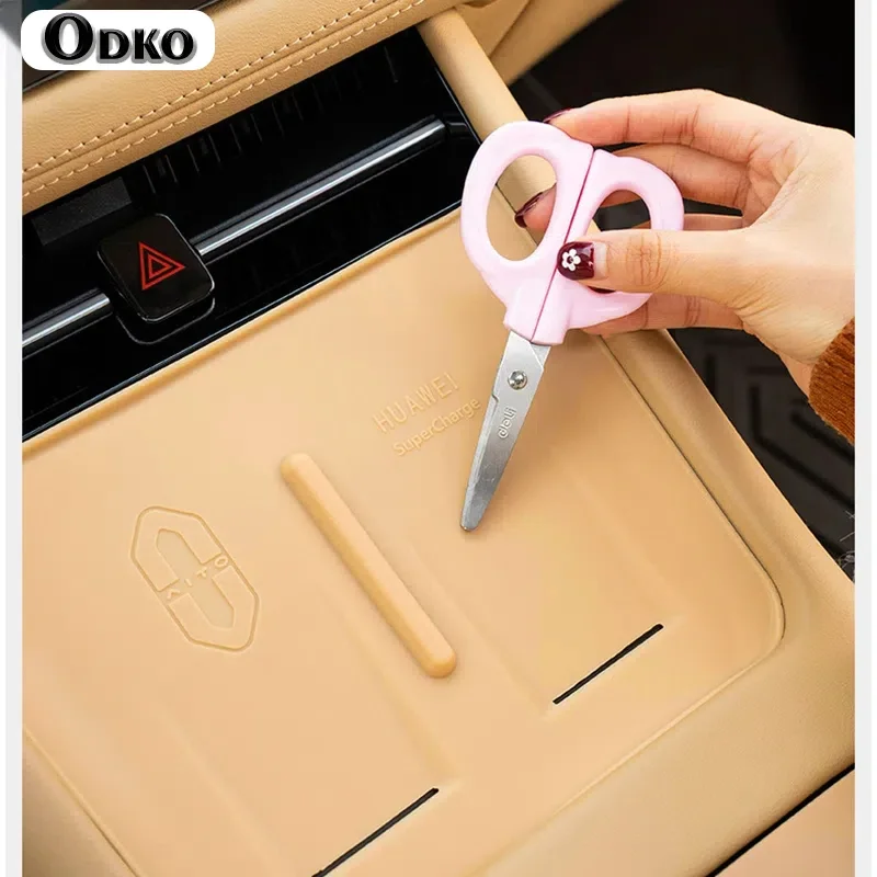 For Aito M7 2024 2023 Car Styling Wireless Charging Pad Central Control Panel Anti Slip Protection Pad Modified Auto Accessories
For Aito M7 2024 2023 Car Styling Wireless Charging Pad Central Control Panel Anti Slip Protection Pad Modified Auto Accessories