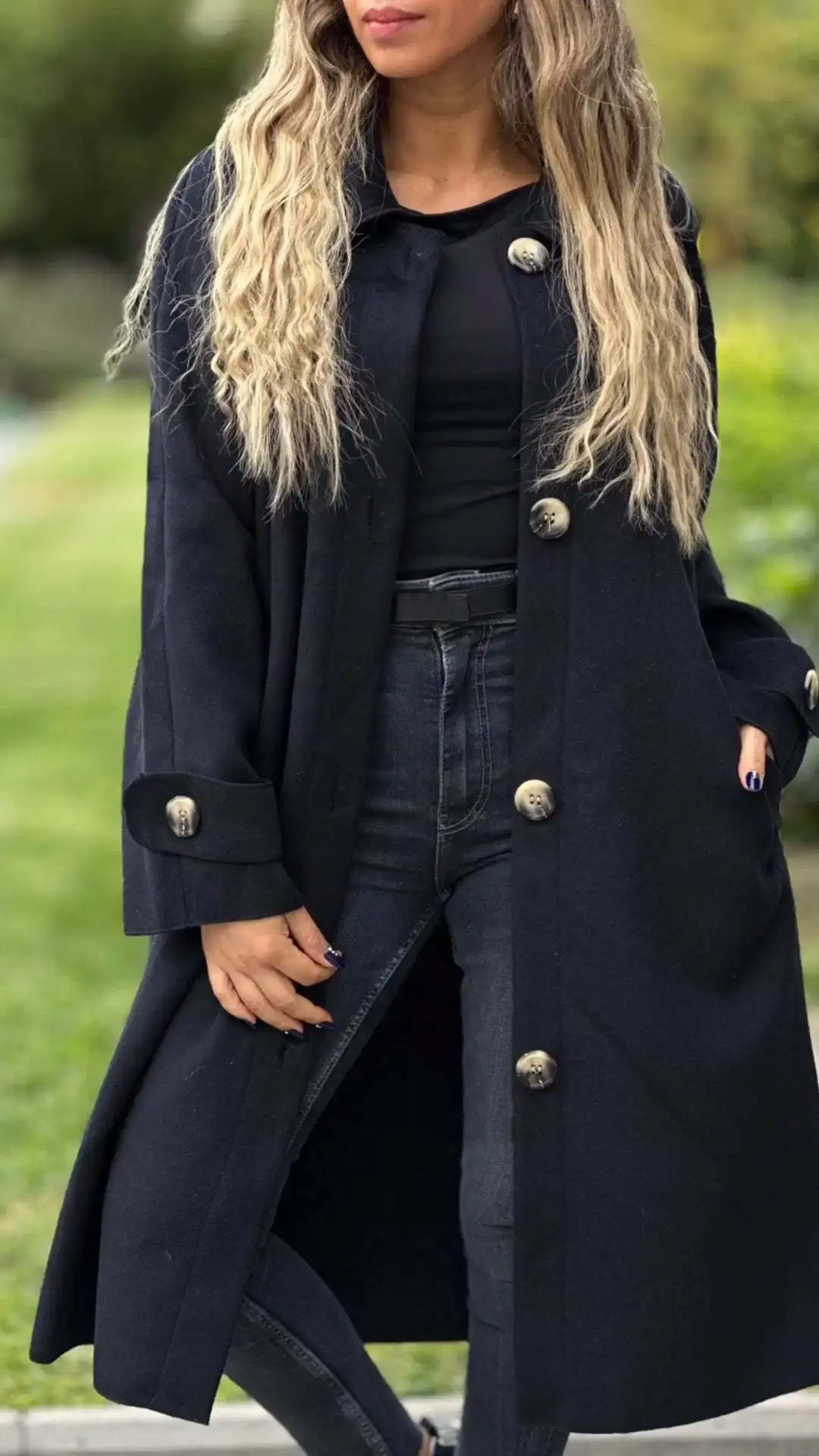 Новая осенне-зимняя повседневная куртка на пуговицах в европейском и американском стиле, однотонная шерстяная куртка 
Новая осенне-зимняя повседневная куртка на пуговицах в европейском и американском стиле, однотонная шерстяная куртка